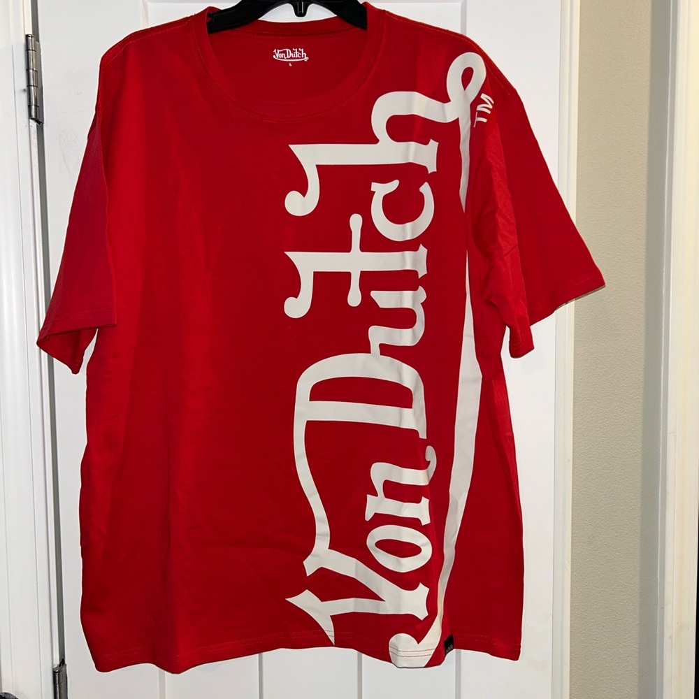 Von Dutch Unisex Large T Shirt Red NWOT,  white emblem.
